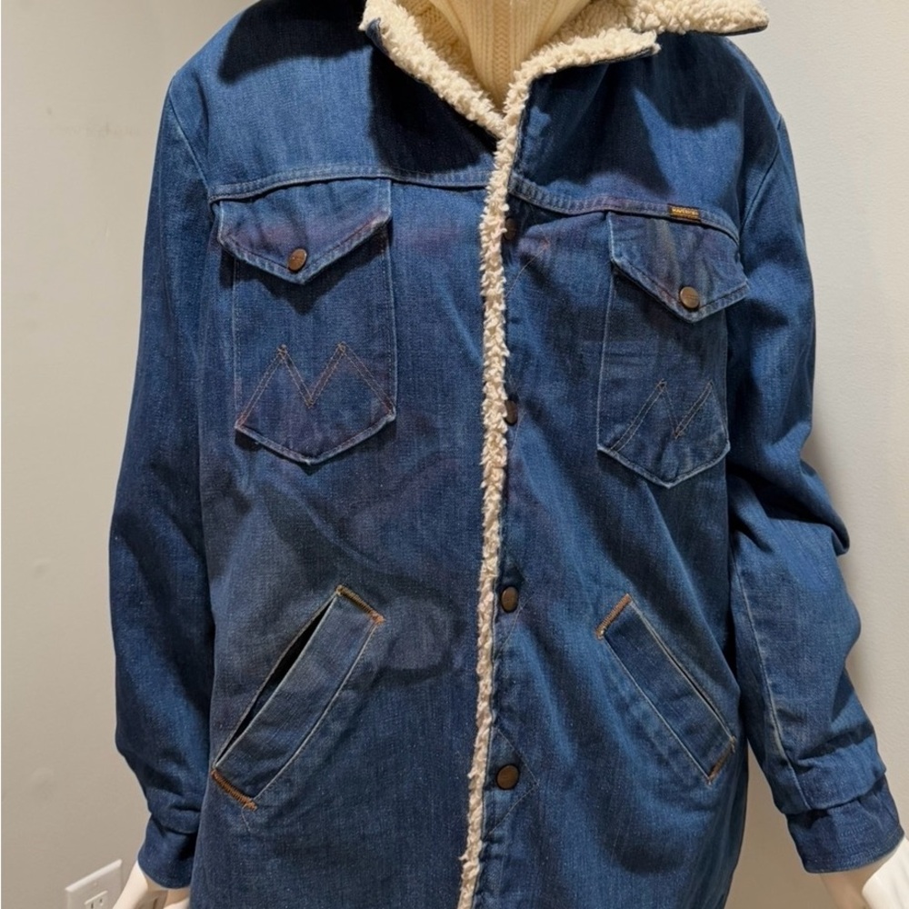 Vintage Sherpa Lined Denim jacket w/
Indian Head Native American western 90’s - Picture 11 of 16